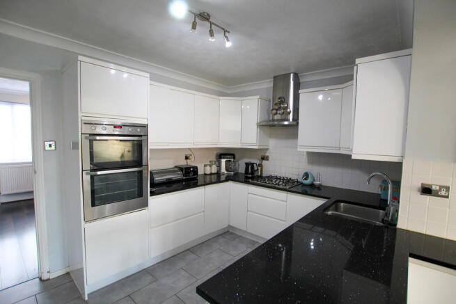 Kitchen Diner.