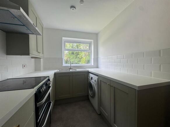 Kitchen 1.jpeg