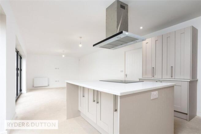 4 bed Detached for sale Image 6