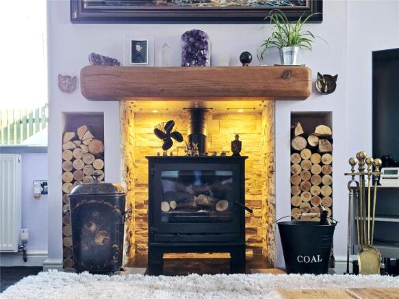 Feature Modern Stove