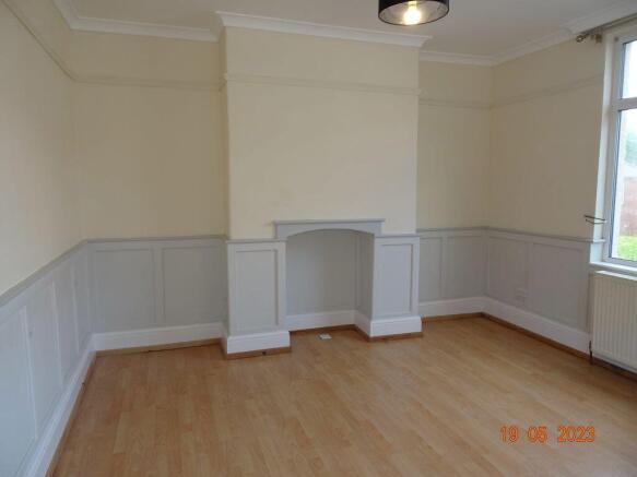 3 bed Terraced to rent Image 6