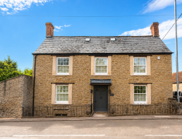 The Well House, Bayford Hill, Stoke Trister, Wincanton BA9 9NJ