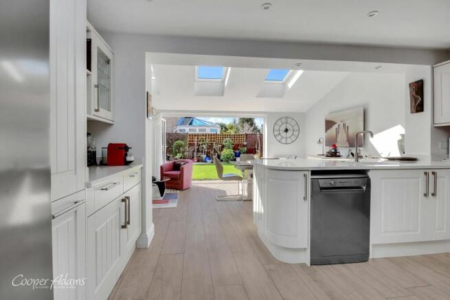 Kitchen /Dining Room