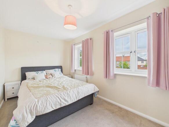 3 bed Semi-Detached for sale Image 7