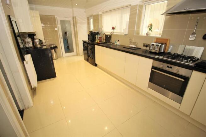 Kitchen/Breakfast Room