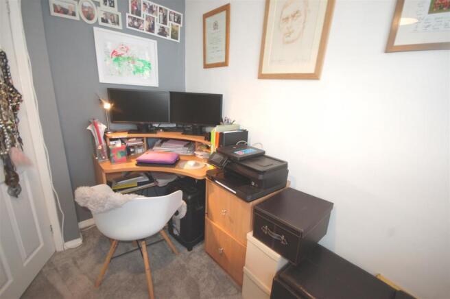 BEDROOM 3