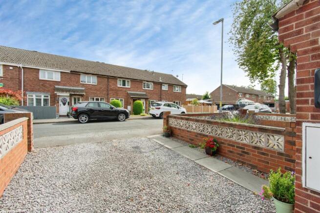 2 bed Terraced for sale Image 12