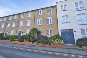 32, Golf Road, Deal CT14 6PY