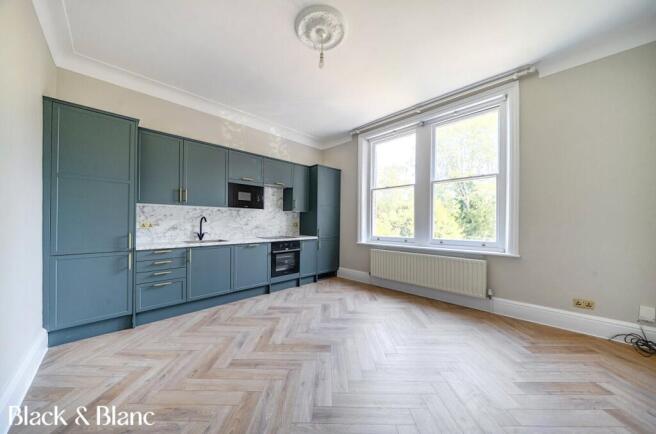 Kitchen/ Living Room