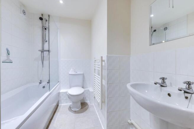 2 bed Flat for sale Image 10