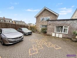 158, Crossway, Plymouth PL7 4JA