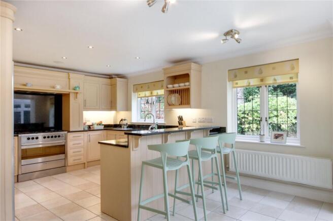 Kitchen/Breakfast Rm