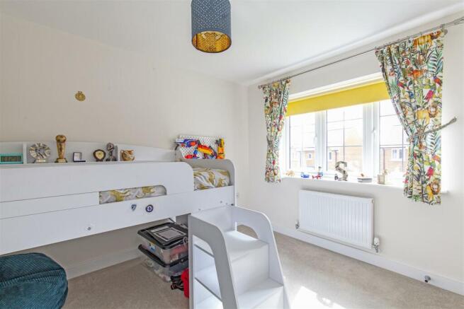 Bedroom 4-2.jpg