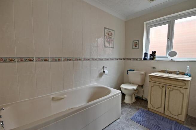 En-suite Bathroom