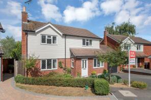 4, Camrose Close, Oakham LE15 6UW