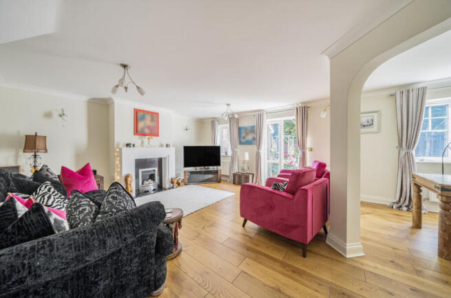 1310788-5-685304b...