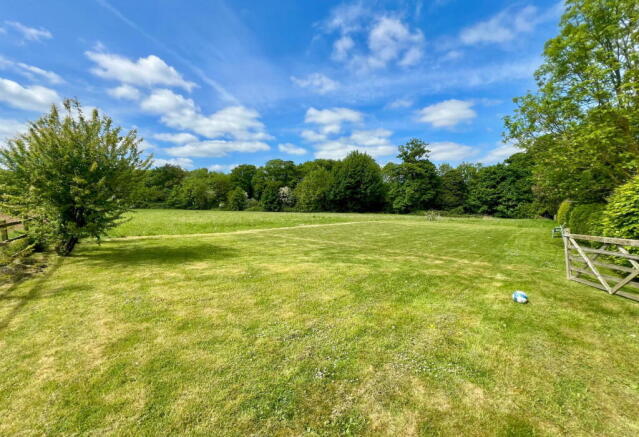 5 bed Barn Conversion for sale Image 4