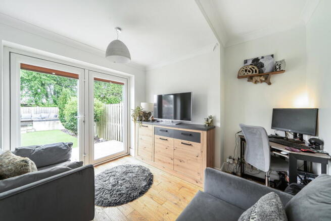 5 bed Semi-Detached for sale Image 6