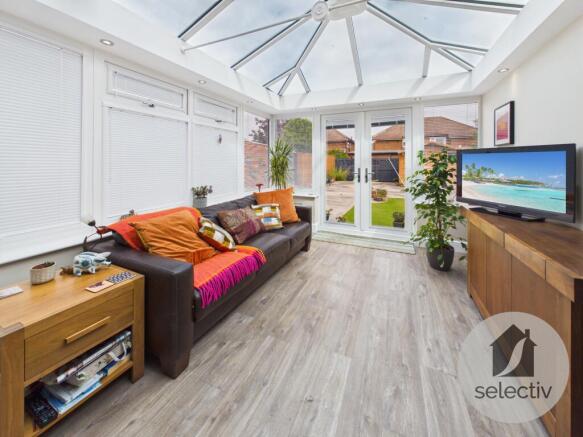 3 bed Semi-Detached for sale Image 8
