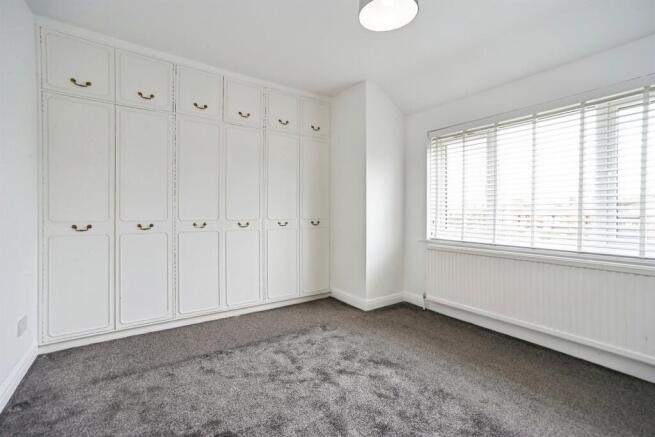 3 bed Semi-Detached for sale Image 9