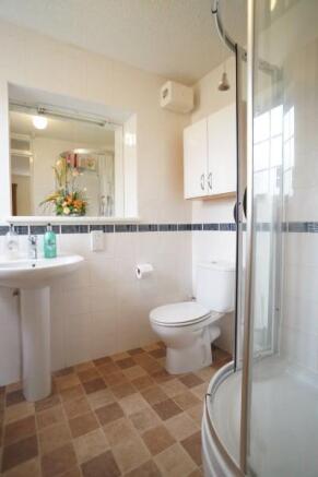 En-Suite To Bed 1