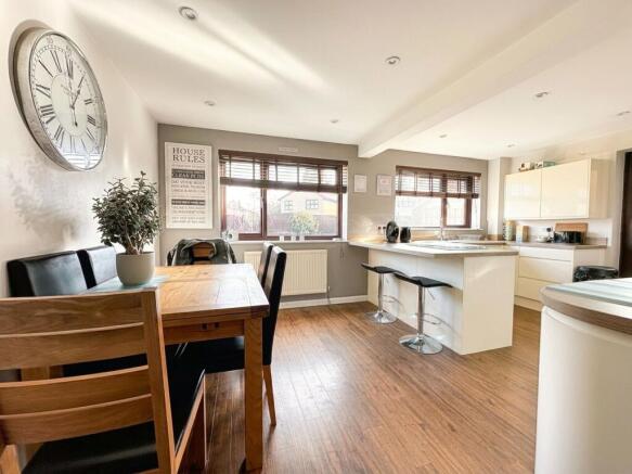 Kitchen/Dining Room