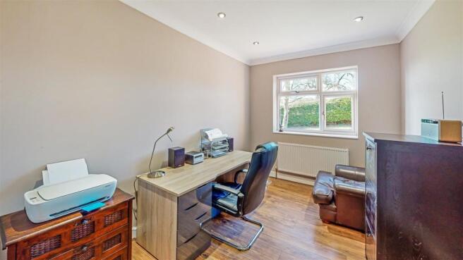 Station-House-turn-your-phone-on-its-side-Office.J