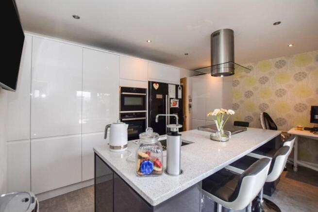 Kitchen/Breakfast