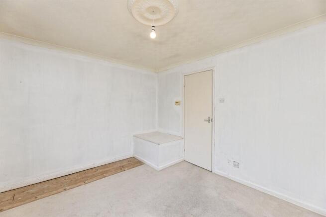 3 bed Semi-Detached for sale Image 9
