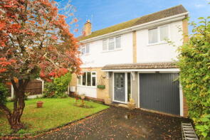 52, Summerhill Avenue, Kidderminster DY11 6BY