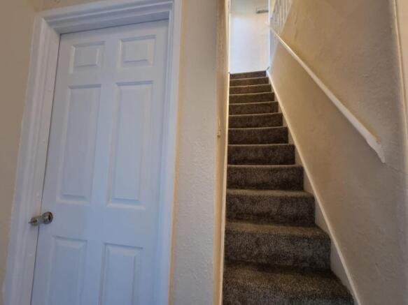 6 bed Terraced to rent Image 6