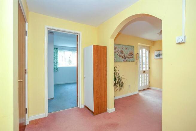 Entrance Hall 2.jpg