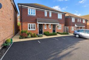 16, Heighes Drive, Alton GU34 2FJ