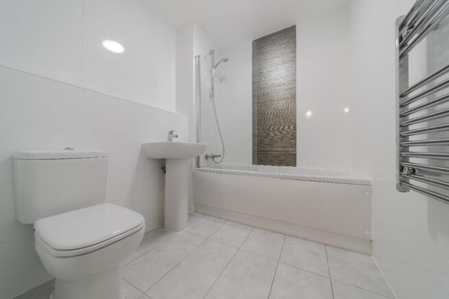1 bed Apartment to rent Image 8