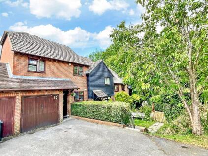 Silver Tree Close, Walderslade Woods, Chatham, Kent