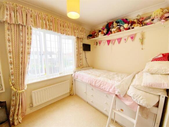 Bedroom 4.jpg