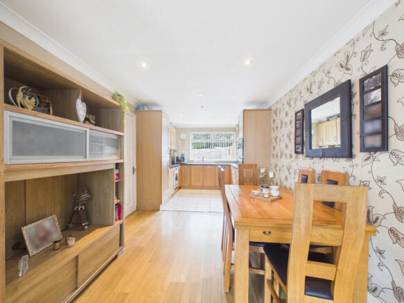 4 bed Terraced for sale Image 6