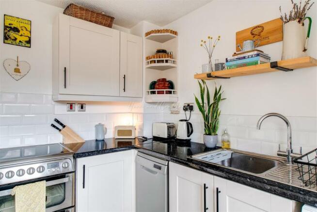 Beckgrove Close, Pengam Green, HernCrabtree (15).j