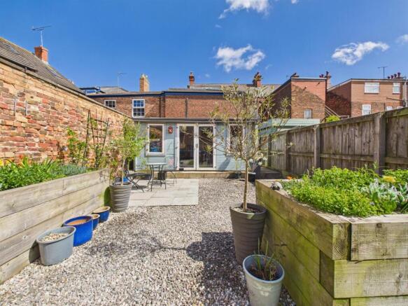 3 bed Semi-Detached for sale Image 11
