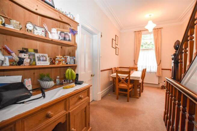 4 bed Maisonette for sale Image 6