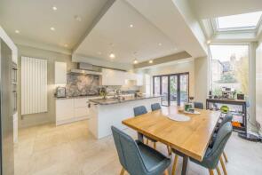 76, Norfolk House Road, London SW16 1JH