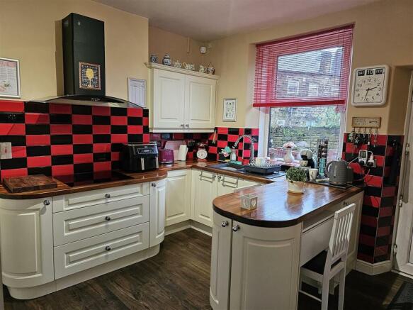 kitchen reverse.jpg