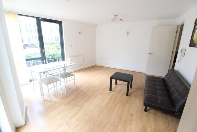 1 bed Apartment to rent Image 7