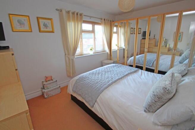 25 Ayrshire Bedroom