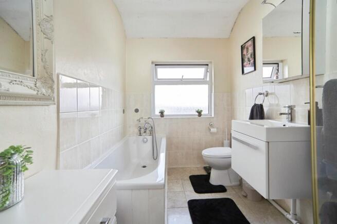 2 bed Semi-Detached for sale Image 9