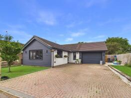1, Fern Lawn, Gloucester GL4 5XS