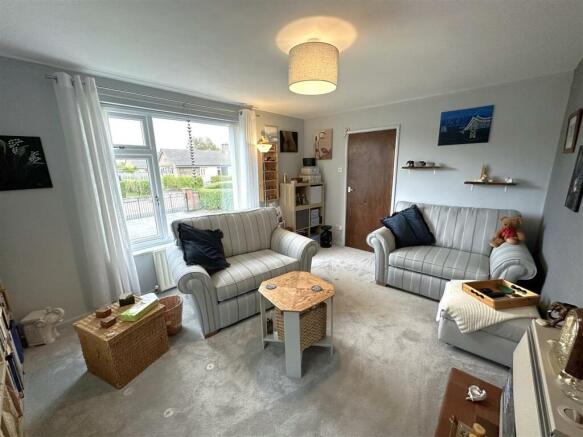 Large Living Room 994