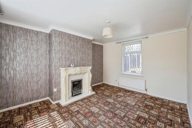 2 bed Semi-Detached for sale Image 6
