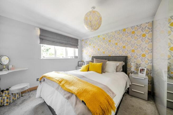4 bed Semi-Detached for sale Image 7