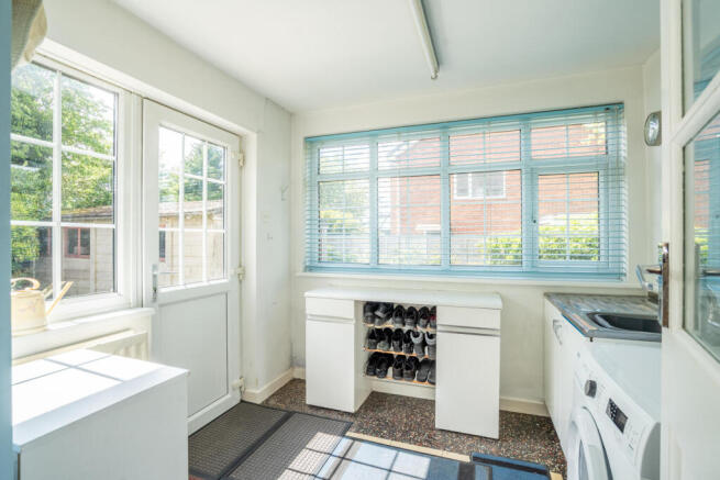 3 bed Detached for sale Image 8